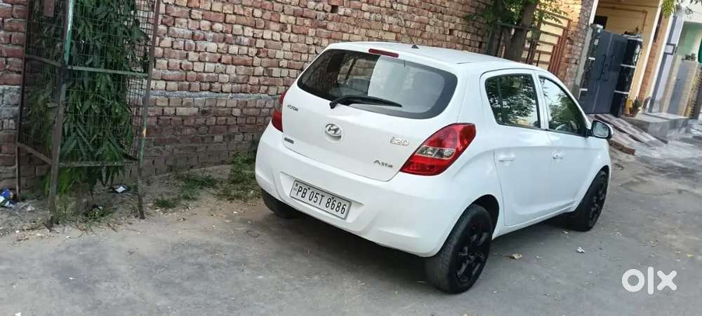 Hyundai I20 Asta 2011 Model