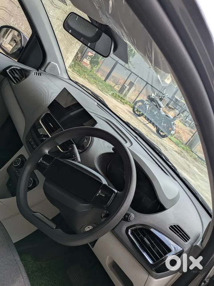 Tata Tiago Revotron 2026 Petrol
