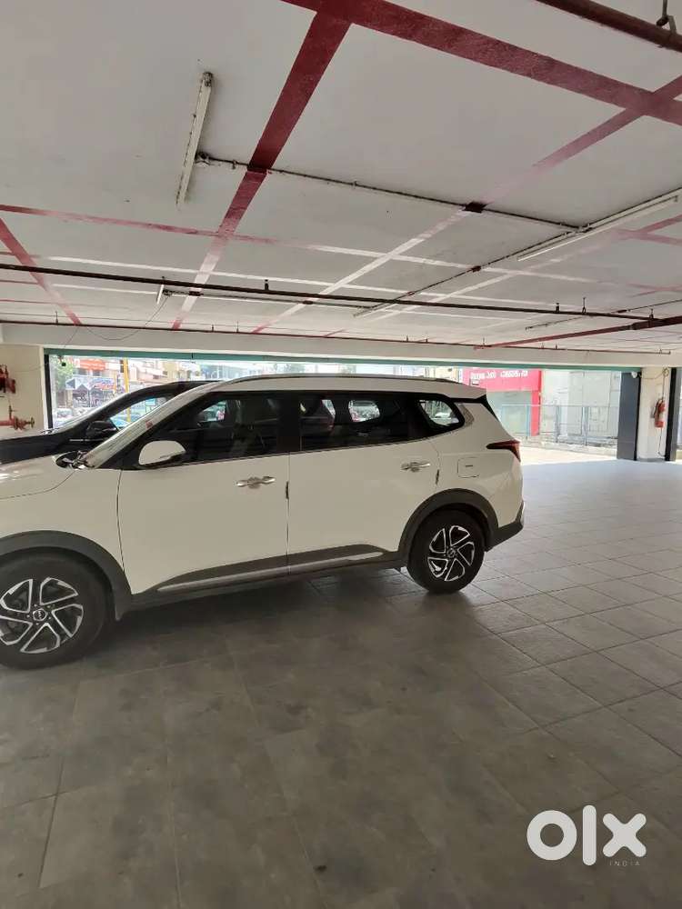 Kia Carens Diesel At Luxury Option