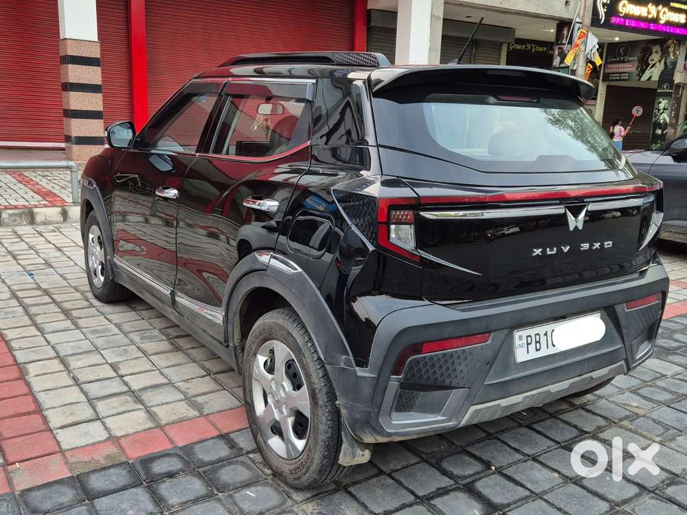 Mahindra Xuv 3xo, 2025, Petrol