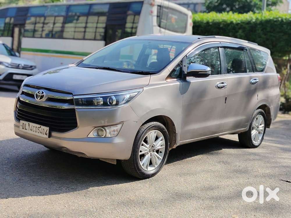 Toyota Innova Crysta 2.8z Automatic, 2017, Diesel