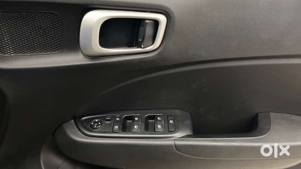 Hyundai Venue S, 2022, Petrol