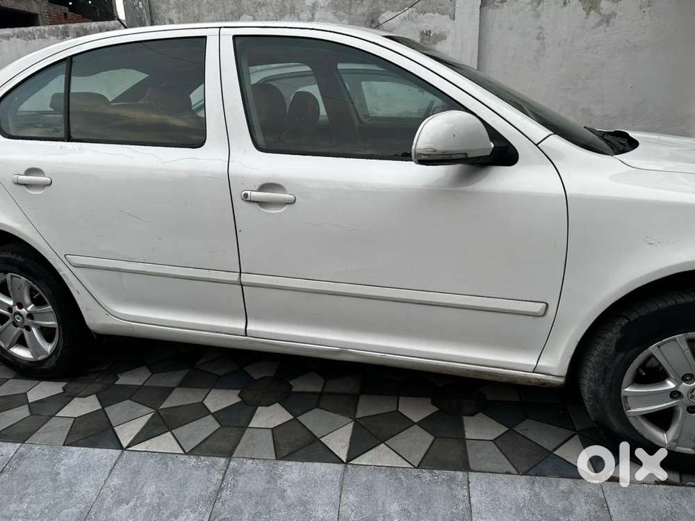 Skoda Laura 2009 Diesel White