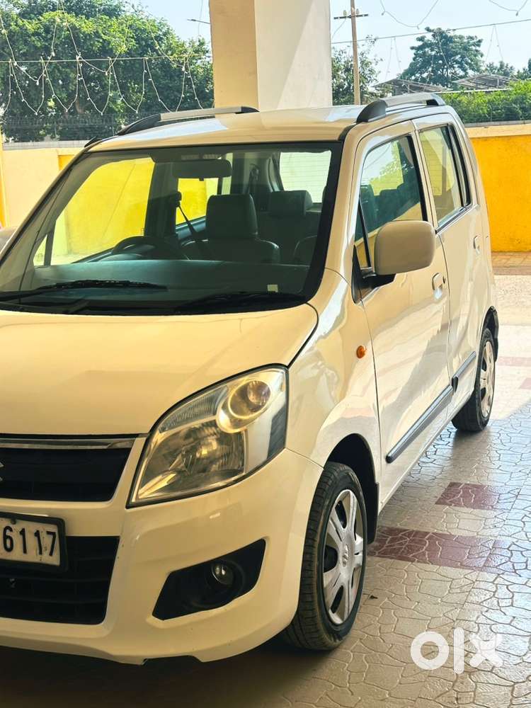 Petrol Vxi Wagonr 2015