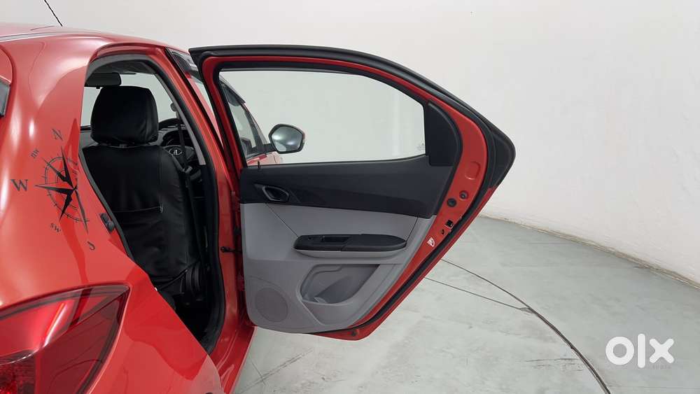 Tata Tiago 1.2 Revotron Xt Option, 2020, Petrol