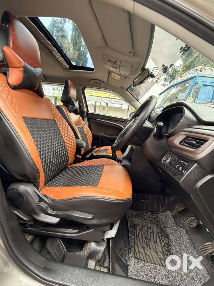 Maruti Suzuki Brezza 1.5 Zxi Plus Smart Hybrid, 2024, Petrol