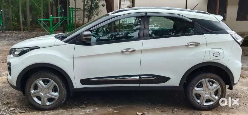 Tata Nexon Xm Revotron 2023