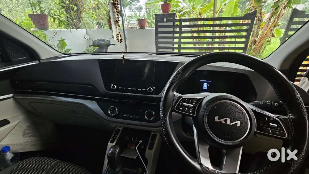 Well Maintained 1st Owner Low Kilometer Kia Carens 2023 Model