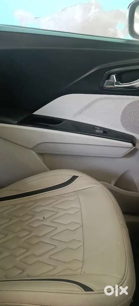 Mahindra Xuv300 2021