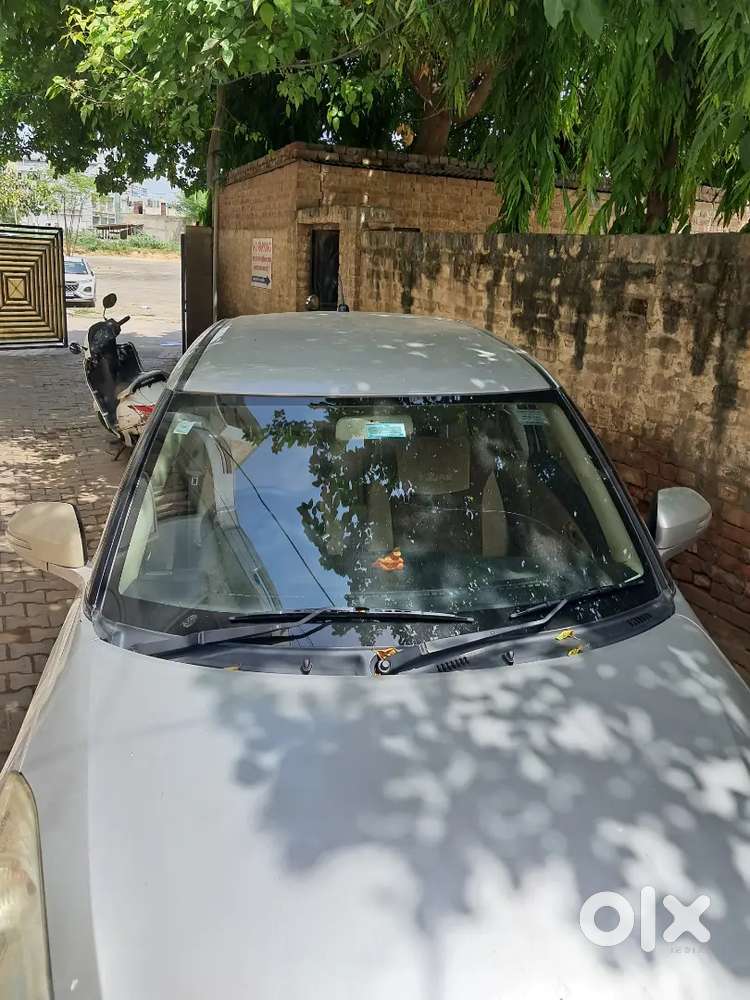 Maruti Suzuki Swift Dzire 2012 Petrol Manual