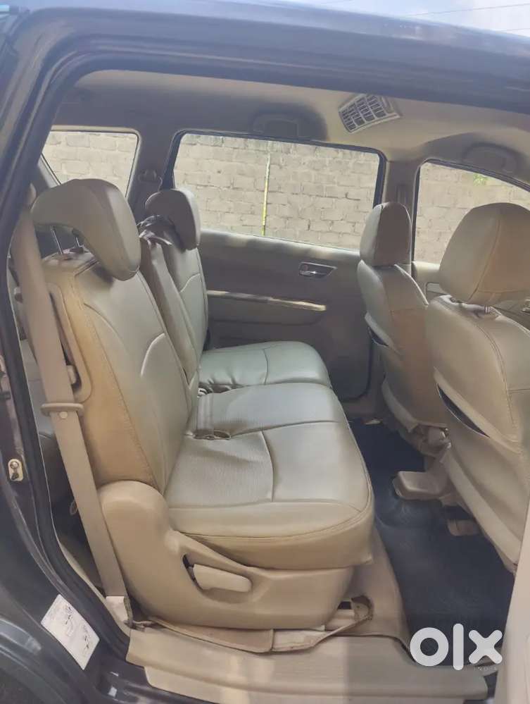 Showroom Truck All' Document Clear Insurance Available