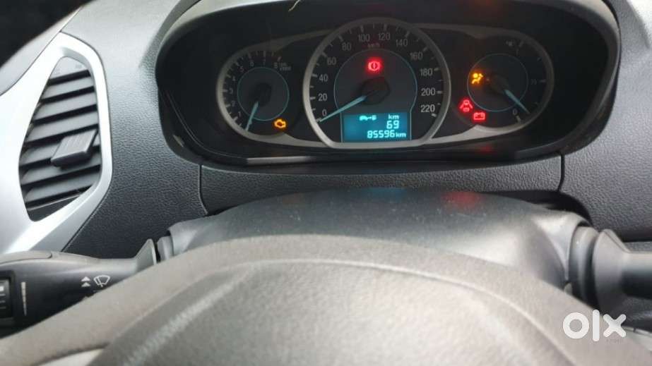 Ford Figo 2012-2015 Petrol Titanium, 2016, Petrol