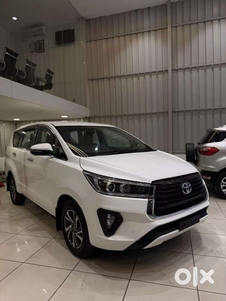 Toyota Innova Crysta [2020-ongoing] 2.4 Vx 7 Str, 2022, Diesel