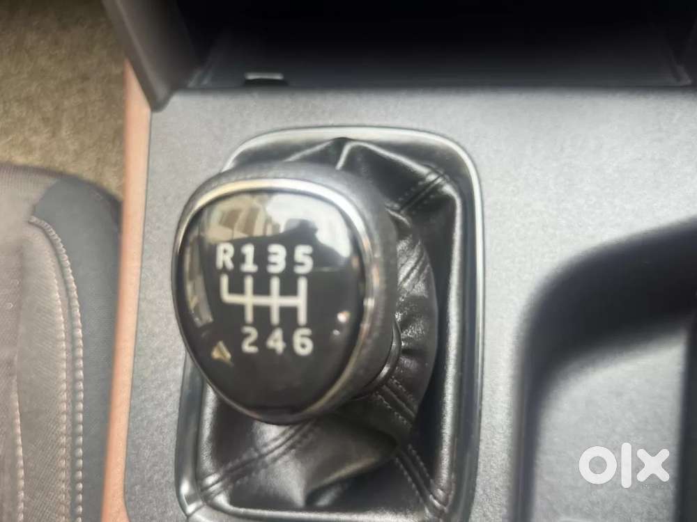 Mahindra Scorpio N Z4 Petrol Mt 7 Str, 2024, Petrol