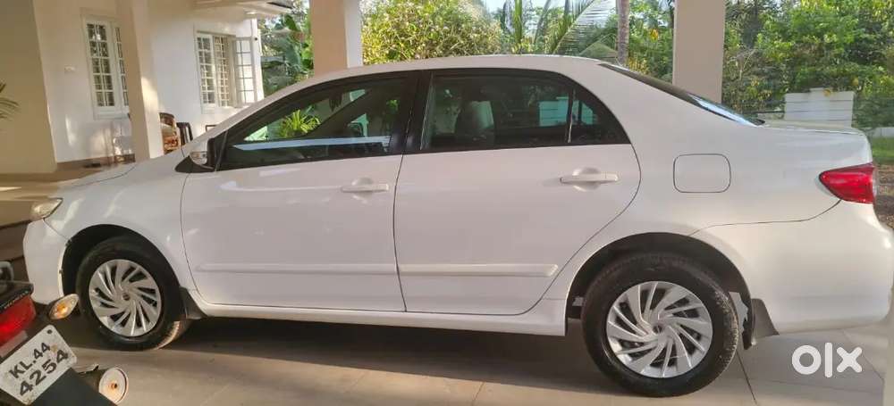 Toyota Corolla Altis Limited 2013