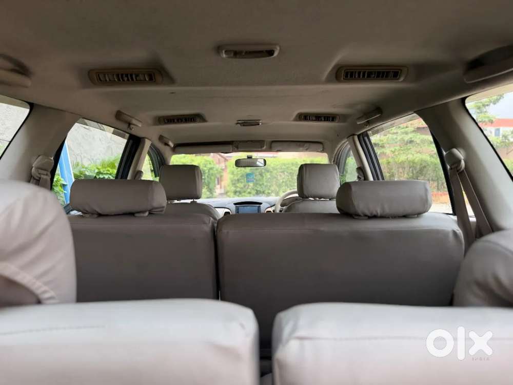 Toyota Innova 2.5 Vx 7 Seater Bs Iv, 2010, Diesel