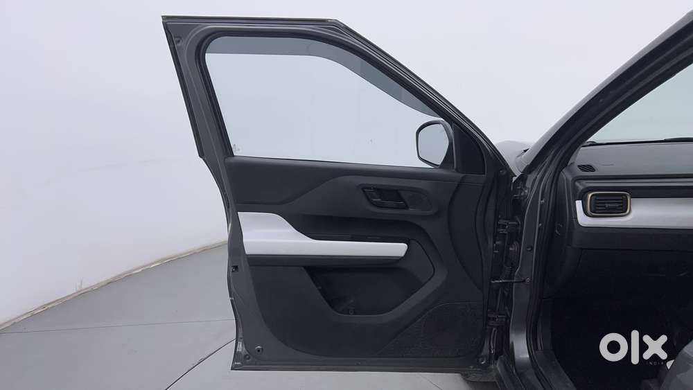 Tata Punch 1.2 Revotron Accomplished Dazzle Pack Mt, 2022, Petrol
