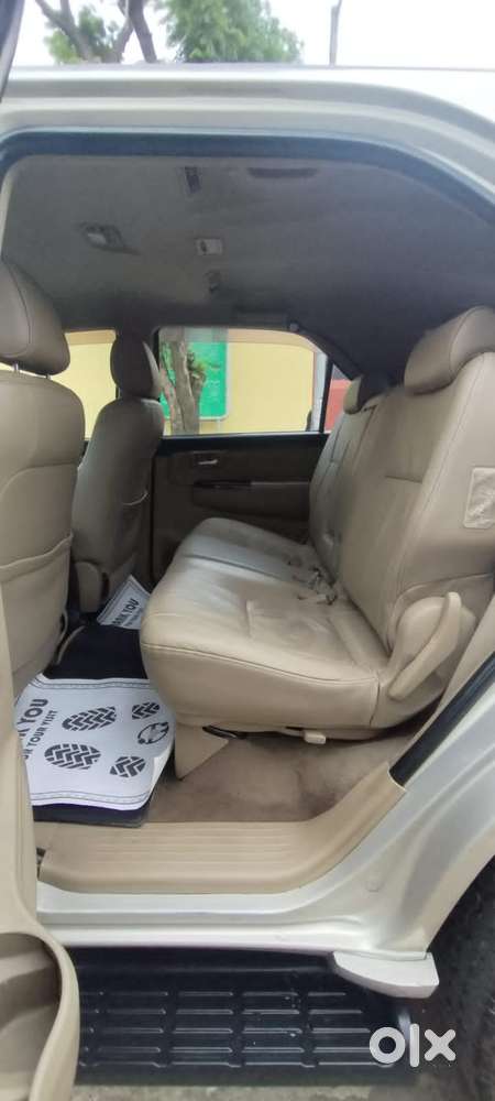 Toyota Fortuner 4x2 4 Speed At, 2015, Diesel