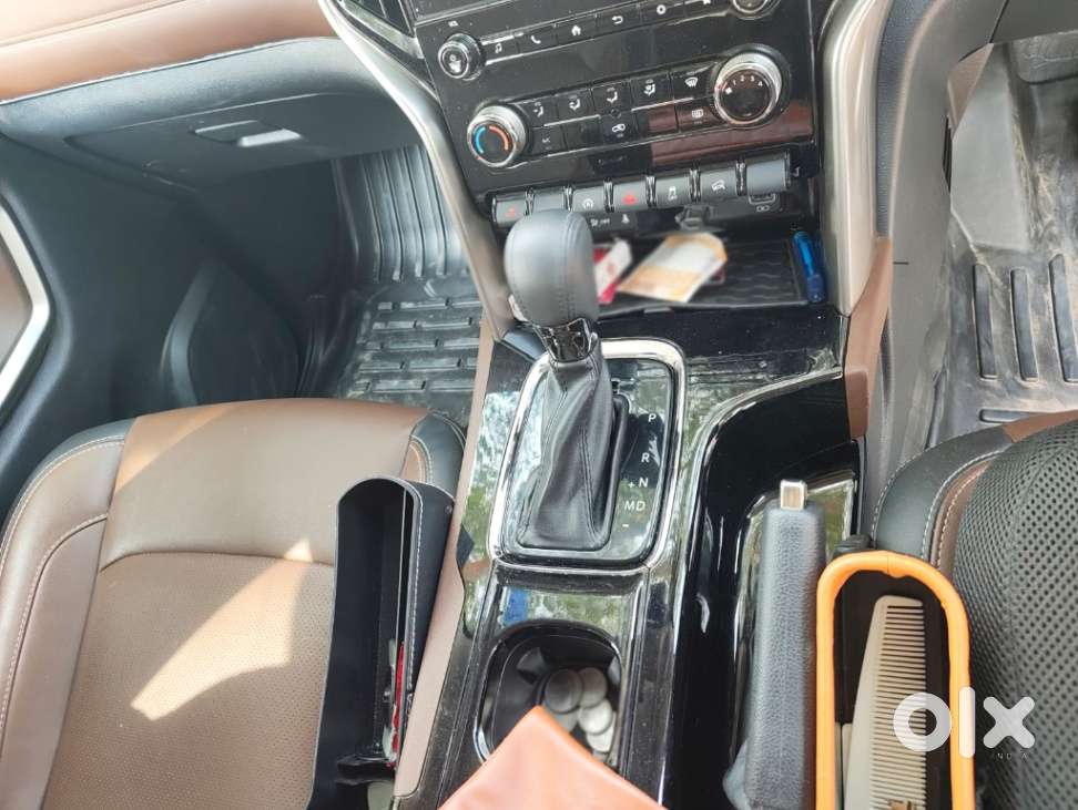 Mahindra Scorpio-n 2.0 Z8 Petrol At 7 Str, 2025, Petrol