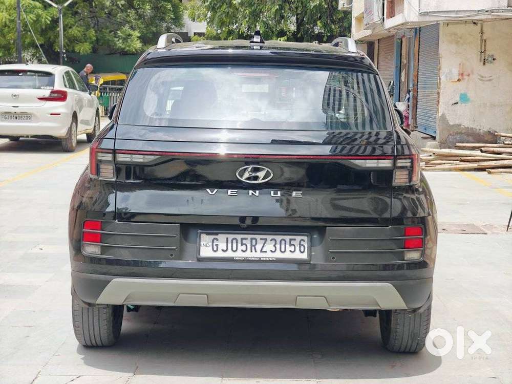 Hyundai Venue 1.2 S (o), 2024, Petrol