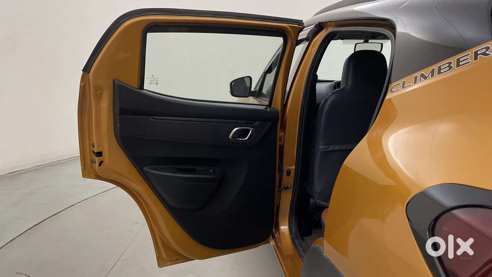 Renault Kwid 1.0 Climber (o) Dual Tone, 2023, Petrol