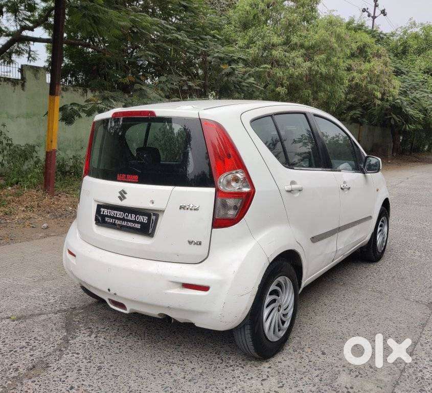 Maruti Suzuki Ritz Vxi, 2011, Petrol