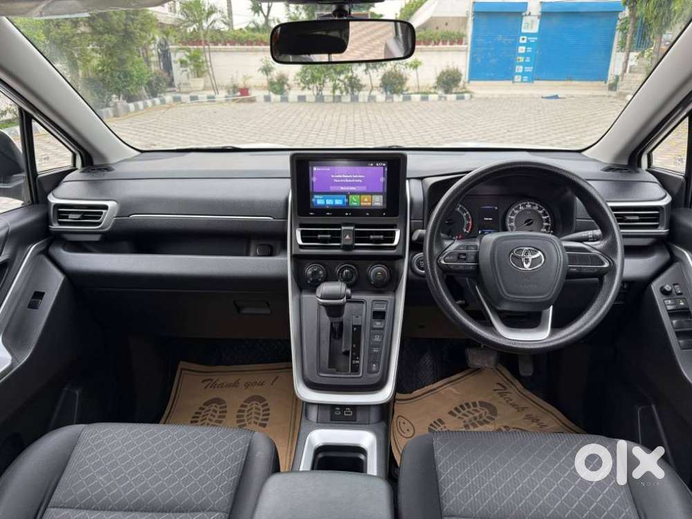 Toyota Innova Hycross 2.0 Gx 8 Str, 2023, Petrol