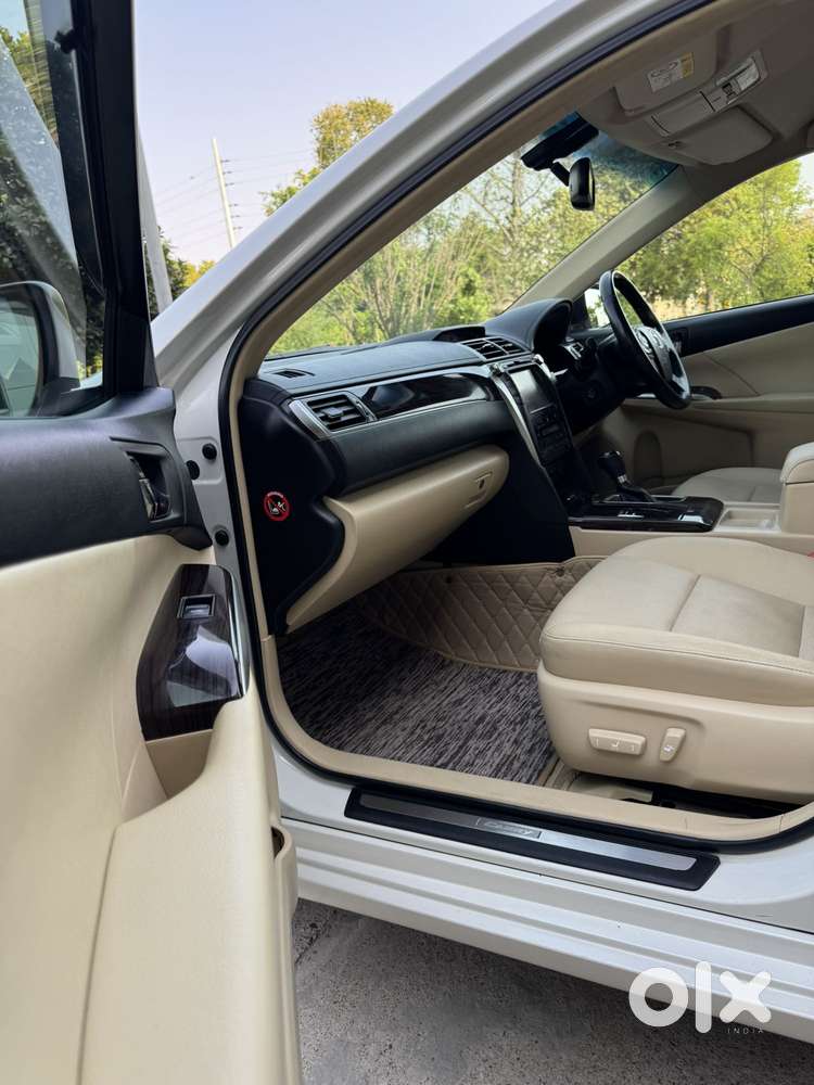 Toyota Camry Hybrid, 2017, Petrol