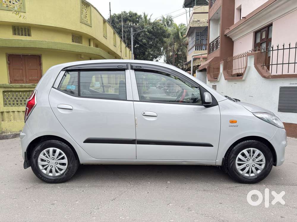 Hyundai I10 Sportz, 2014, Petrol