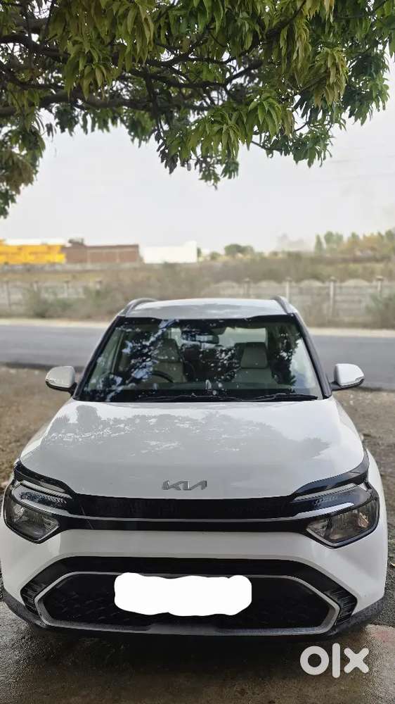 Kia Carens 2024 Petrol Good Condition