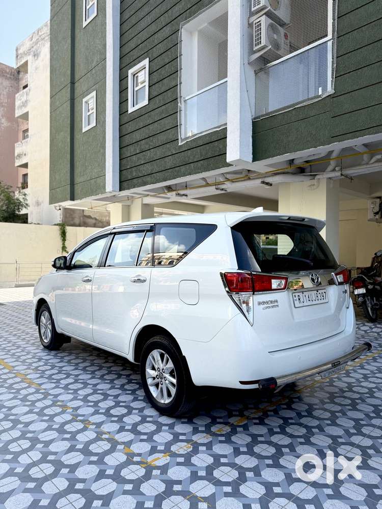 Toyota Innova Crysta 2.4 V, 2017, Diesel