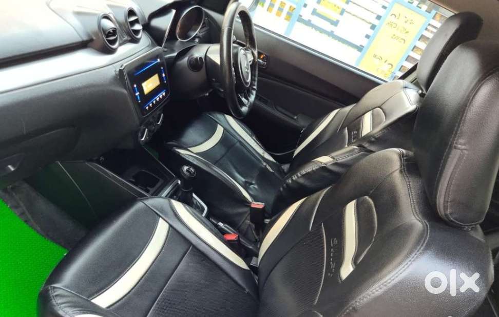 Maruti Suzuki Swift Vxi + Manual, 2022, Petrol