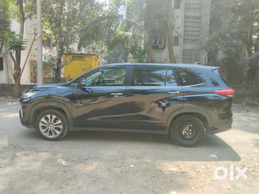 Toyota Innova Hycross 2.0 Zx (o) Hybrid 7 Str, 2023, Petrol