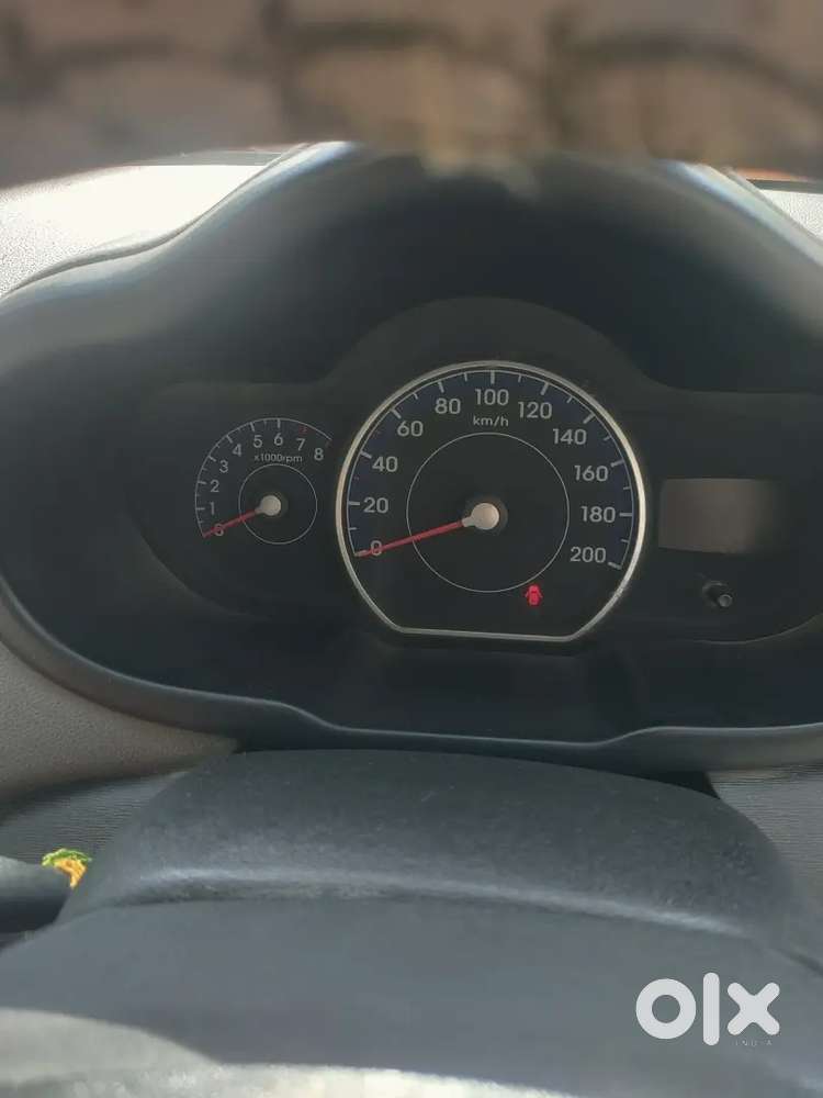 Hyundai I10 Sport 1.2 31/10/2011 8 Mahine Baki Hai Abhi