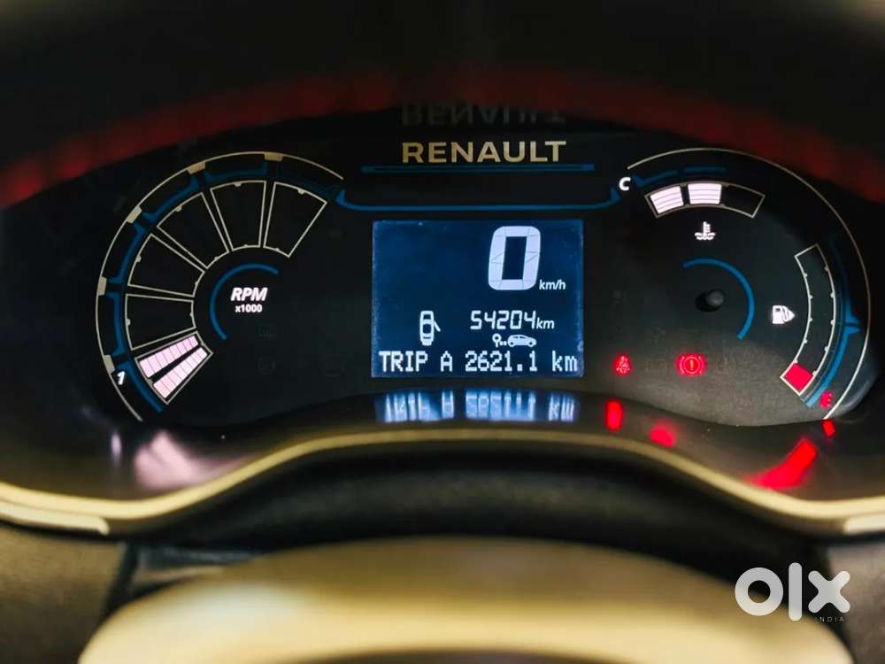 Renault Triber Rxz, 2022, Petrol
