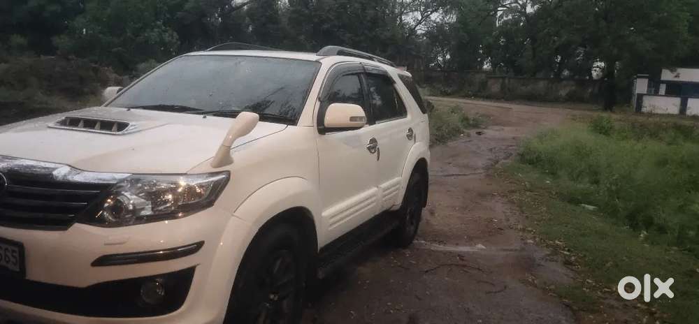 Toyota Fortuner 2013 Diesel 86000 Km Driven