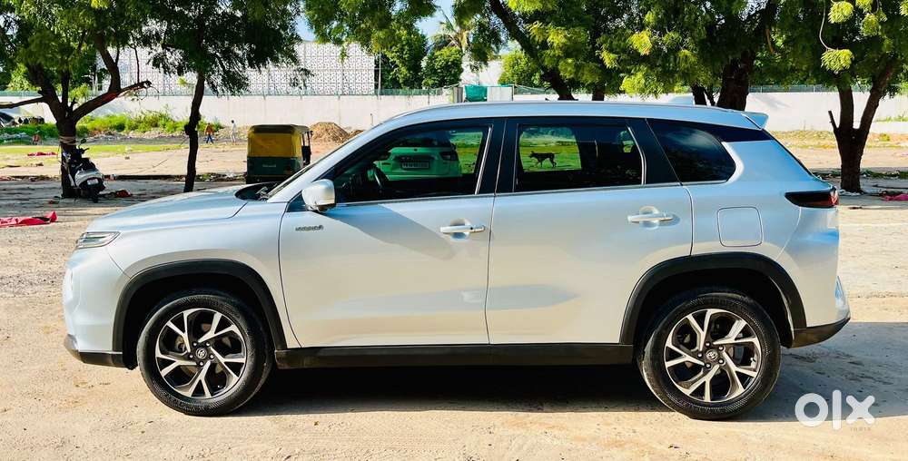 Toyota Urban Cruiser Hyryder 1.5 V Hybrid, 2024, Petrol