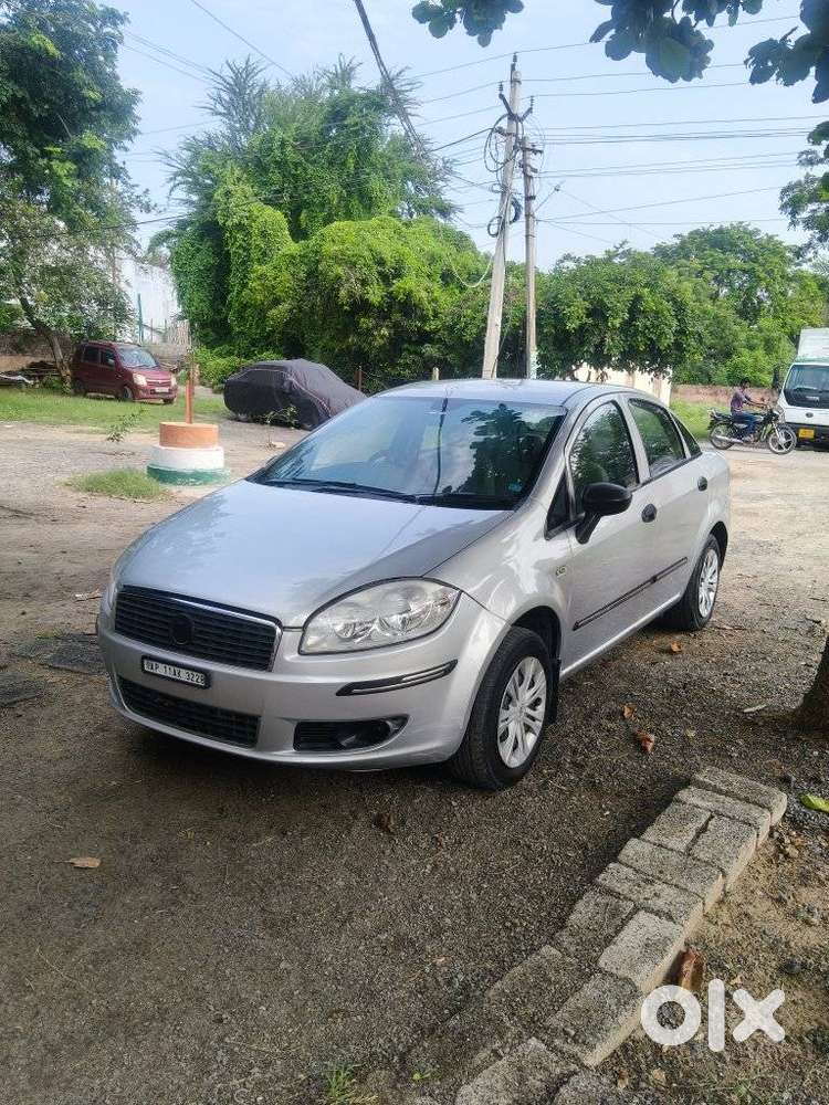 Fiat Linea 1.3 Multijet Active, 2011, Petrol