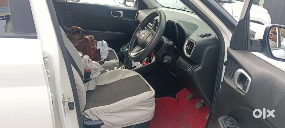Hyundai Venue 2021 Petrol Well Maintained