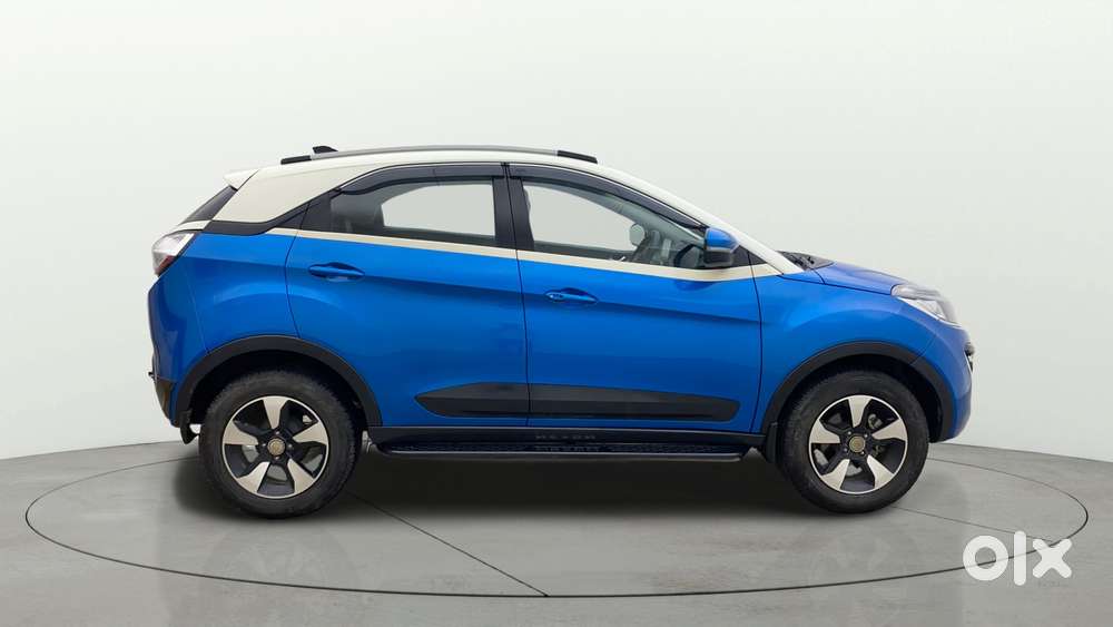 Tata Nexon 1.2 Revotron Xza Plus Dualtone, 2018, Petrol