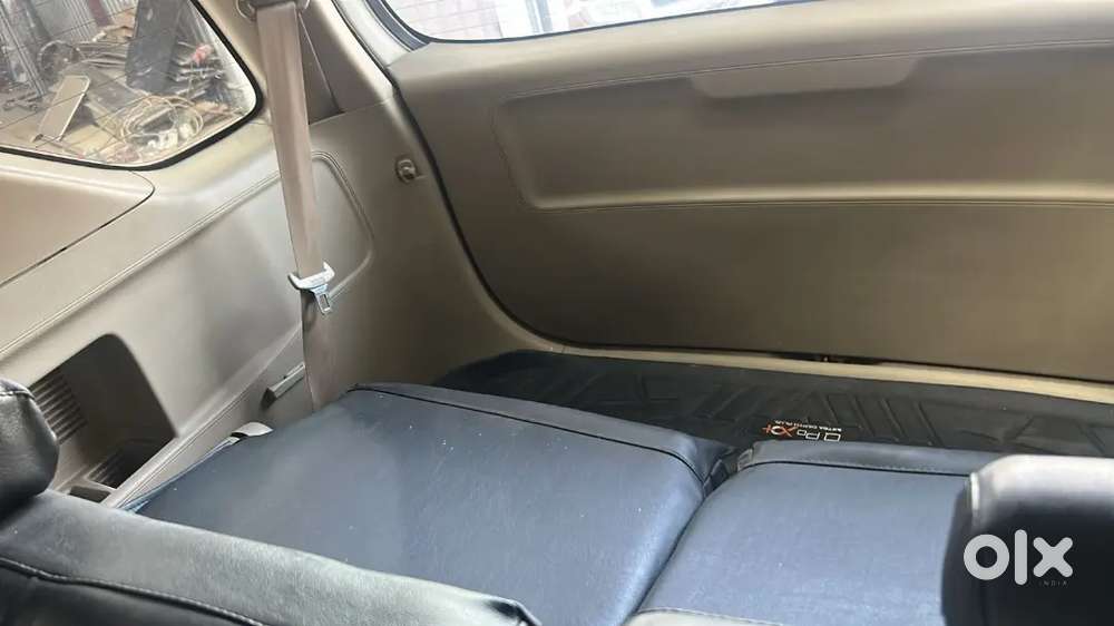 Up Registered Toyota Fortuner 2016 Diesel 172000 Km Driven