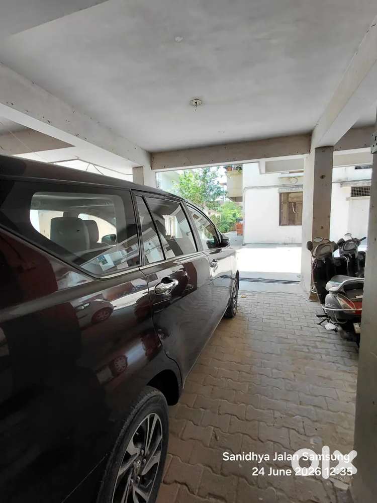 Toyota Innova Crysta 2023