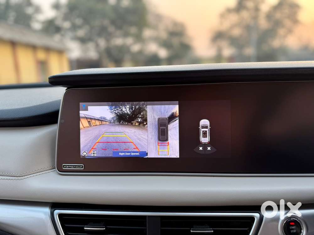 Mahindra Xuv700 2022 Petrol 79500 Km Driven