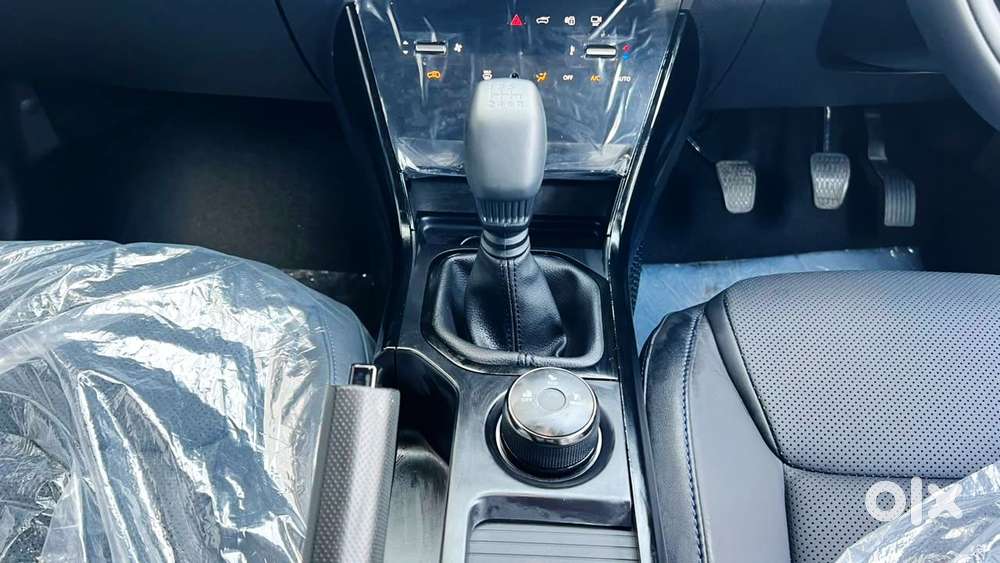 Tata Nexon Creative Plus 1.2 Petrol 6mt Dark Edition, 2025, Petrol