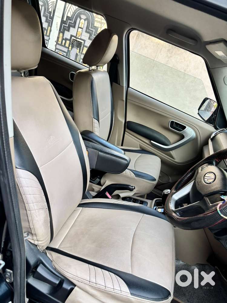 Mahindra Tuv 300 T10 Amt, 2017, Diesel