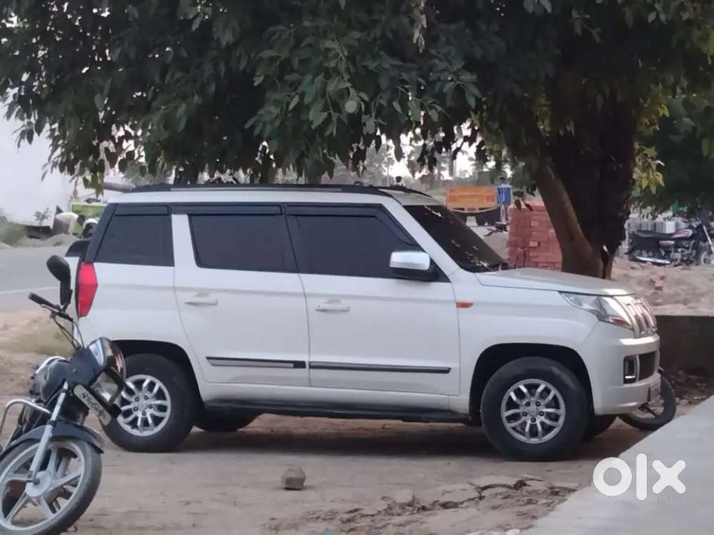 Mahindra Tuv 300 T 8 2017 Diesel Good Condition