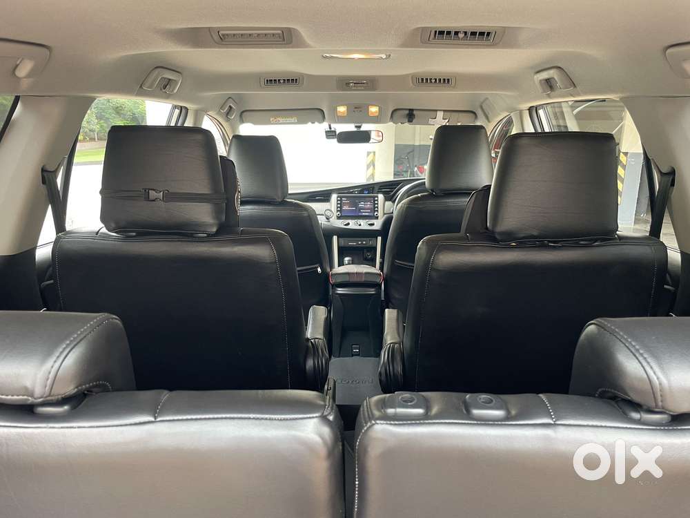 Toyota Innova Crysta 2.4 Gx Limited Edition At 7 Str, 2022, Diesel