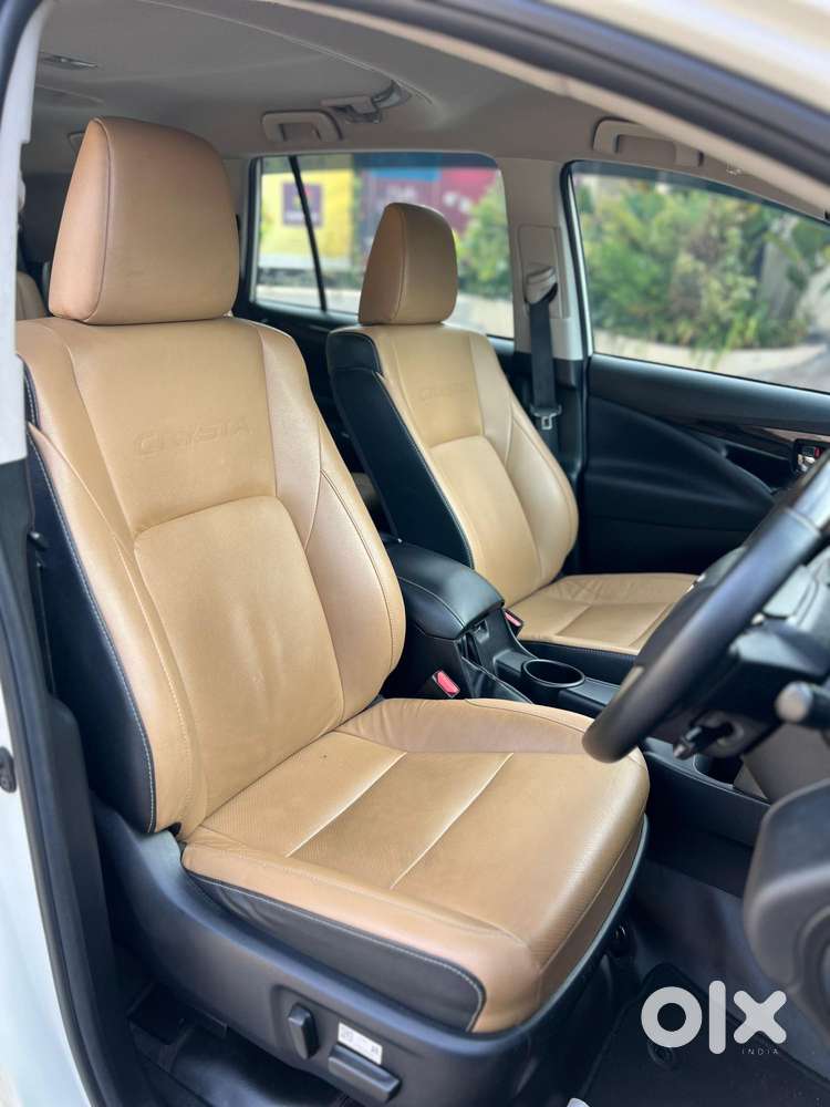 Toyota Innova Crysta [2020-ongoing] 2.4 Zx 7 Str, 2022, Diesel