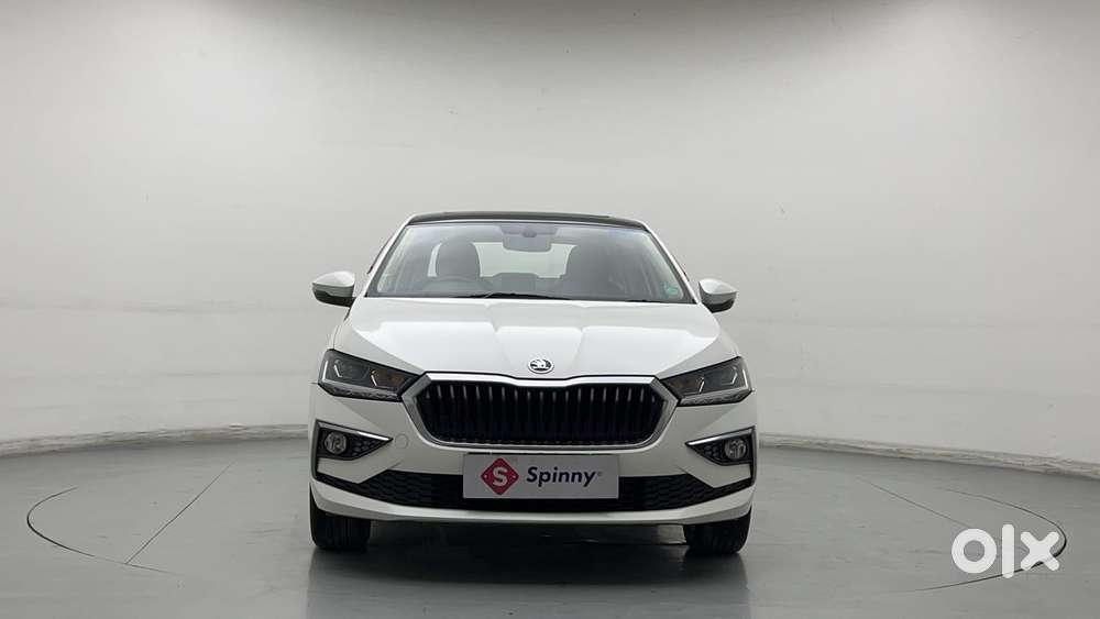 Skoda Slavia Style 1.0l Tsi Mt, 2022, Petrol