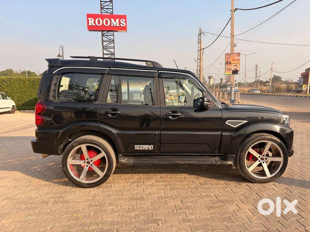 Mahindra Scorpio Classic 2.2 S 11 Mt 7 Str, 2022, Diesel